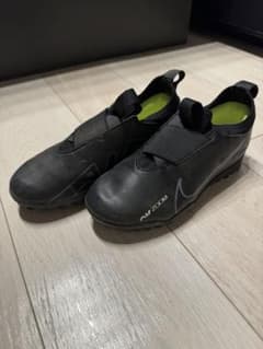 NIKE サッカー　トレーニングシューズ　21.5cmのサムネイル