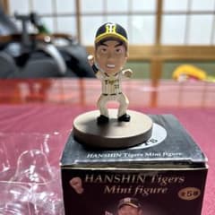 阪神タイガース ミニフィギュア 糸原健斗選手 コレクション ミニチュア