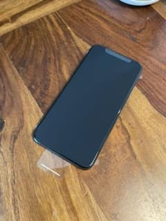 iPhone Xs Space Gray 256 GB auのサムネイル