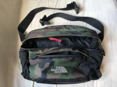 THE NORTH FACE ショルダーバック迷彩のサムネイル