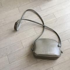 ショルダーバッグのサムネイル