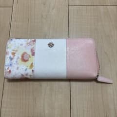 【Luria 4℃】 ルリア ヨンドシー 花柄　長財布 ピンクのサムネイル