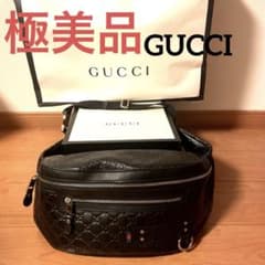 GUCCI ボディーバッグのサムネイル
