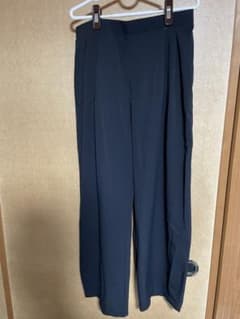 ユニクロ ウルトラストレッチアクティブワイドパンツ XL ブラック 474481のサムネイル