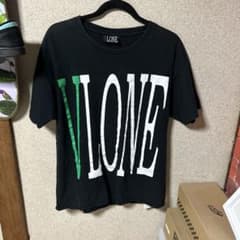 VLONE Tシャツのサムネイル