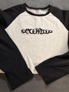 ロゴプリント ラグラン長袖Tシャツのサムネイル