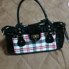 コンパクトでとても可愛いバックです(^_^)のサムネイル