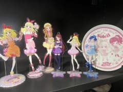 【アイカツ！】アクリルスタンド６種 ＆ 絵皿セットのサムネイル