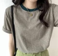 【夏に逃さないで‼️⠀】ストライプ 半袖Tシャツのサムネイル