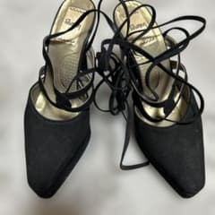 黒 スエード風 ストラップ付きヒールRoman21.5