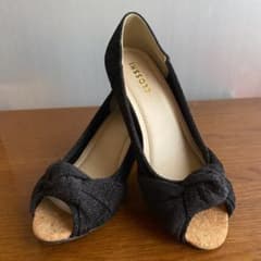 【値下げ】CLOSSHI パンプス 黒 Ｌサイズのサムネイル