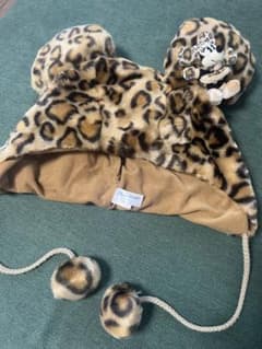【aさん専用】ディズニー　ファンキャップ　ヒョウ柄　ミニーマスコット付きのサムネイル