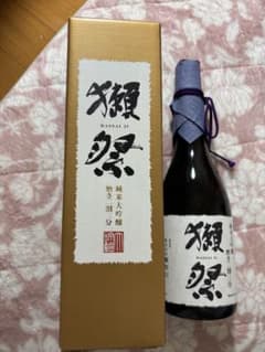 獺祭 純米大吟醸 磨き二割三分 箱付き720mlのサムネイル