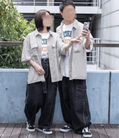 オーバーサイズ半袖シャツ グレー　ウィメンズ　ユニセックスのサムネイル