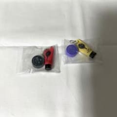 ガチャガチャ ロゼット 洗顔パスタ ミニチュアキーチェーン 赤・黄色のサムネイル