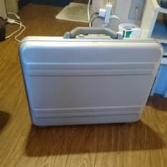 ゼロハリバートン アタッシュケースのサムネイル