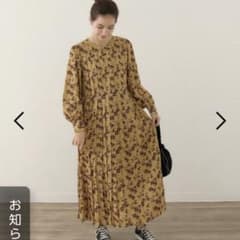 花柄ワンピースのサムネイル