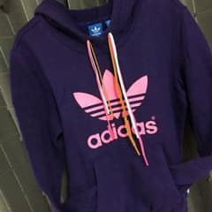 adidas パーカーのサムネイル