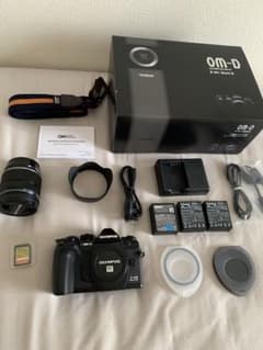 【極美品・シャッター回数少】Olympus OM-D E-M1 Mark III 極美品・シャッター回数少】Olympus OM-D E-M1 Mark III - メルカリ