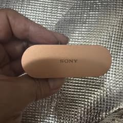 SONY ワイヤレスイヤホン 本体のサムネイル