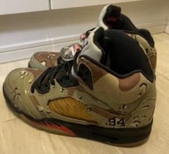 Supreme × Nike Air Jordan 5 Desert Camoのサムネイル