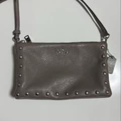 【COACH】グレーレザーショルダーバッグ スタッズ付きのサムネイル