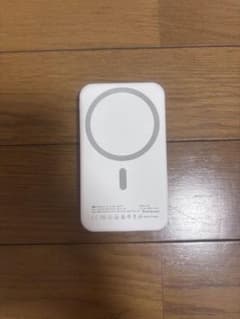 ワイヤレスモバイルバッテリーのサムネイル
