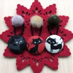 ねこ　猫　ネコ　ダンボール猫　くるみボタン　ヘアゴム27mm4個セット ねこ 猫 ネコ ダンボール猫 くるみボタン ヘアゴム27mm4個セット