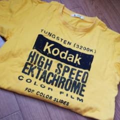 UT ユニクロメンズS  Tシャツ　企業Tシャツのサムネイル