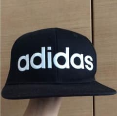 新品未使用♡adidasキャップのサムネイル