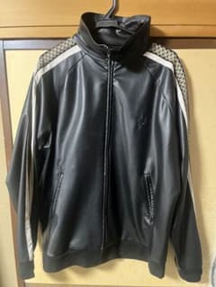 Sasquatchfabrix. トラックジャケットのサムネイル