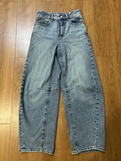 GU バレルレッグ デニムパンツ ライトブルー XSのサムネイル