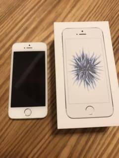 iPhone SE Silver 64 GB SIMフリーのサムネイル