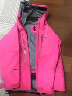 ノースフェイス　ピンクジャケットのサムネイル