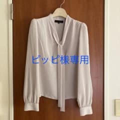 被りタイプのボウタイブラウスのサムネイル