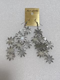 MeiLi Jewelry(美利珠宝) フラワーモチーフ ロングピアス