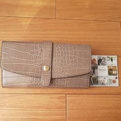 新品・未使用 しまむら×MUMUコラボ長財布のサムネイル
