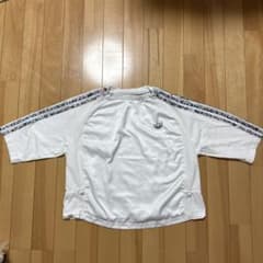 adidas original Ｔシャツ　ショート丈のサムネイル