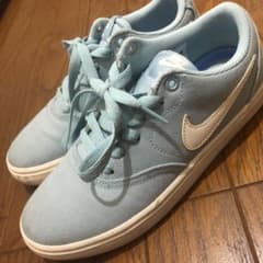 NIKE ナイキ スニーカーのサムネイル