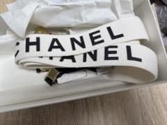レアCHANELシャネルサスペンダー白 ヴィンテージ - メルカリ
