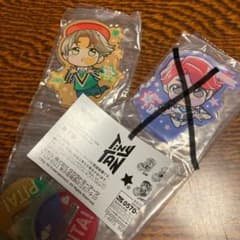 BTS ガチャ　アクリルスタンド　TiNyTANのサムネイル