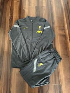 Liverpool Nike ウーブンスーツ AXA - メルカリ