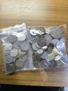 外国硬貨 大量セット まとめ売り　韓国ウォン付き【まとめ買い可】のサムネイル