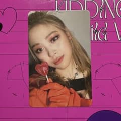 ITZY リュジン GUESS WHO トレカ - メルカリ