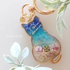 猫のキーホルダー／レジンキーホルダー／海のキーホルダーのサムネイル