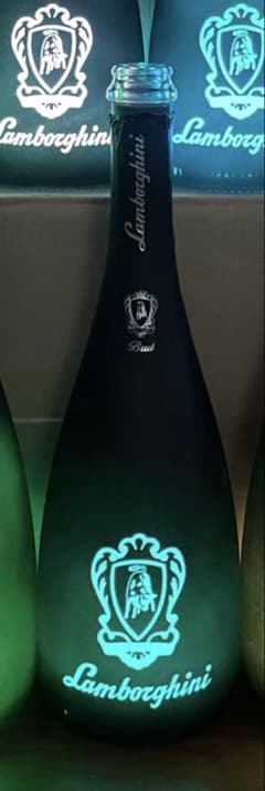ランボルギーニ ルミナス Lamborghini 空き瓶 1本 LED付き - メルカリ