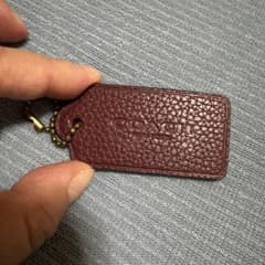 本革COACH バーガンディ レザー チャームのサムネイル