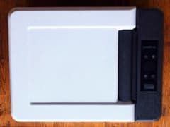 LOSRECAL 車載用ポータブル冷蔵庫 クーラーボックス（９L）のサムネイル