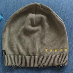 BEAMSのニット帽のサムネイル