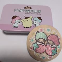 リトルツインスターズ 刺繍缶バッジ、缶ケースのサムネイル